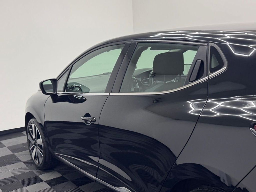 Used Renault Clio 2016 for sale - 76642845: Photo 48
