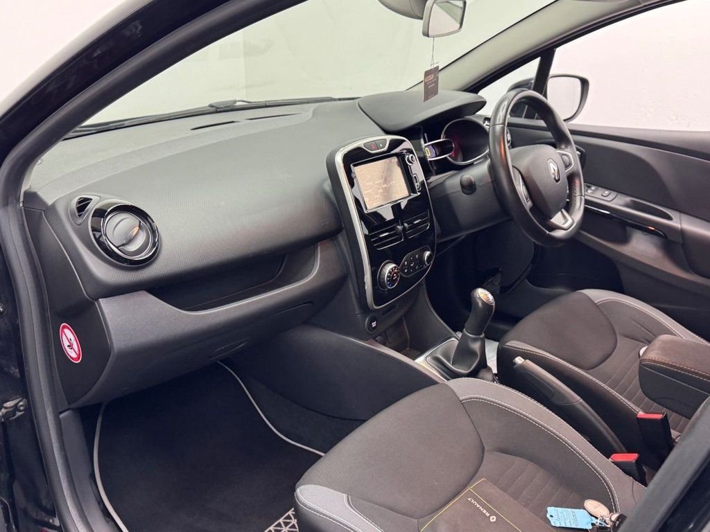 Used Renault Clio 2016 for sale - 76642845: Photo 5