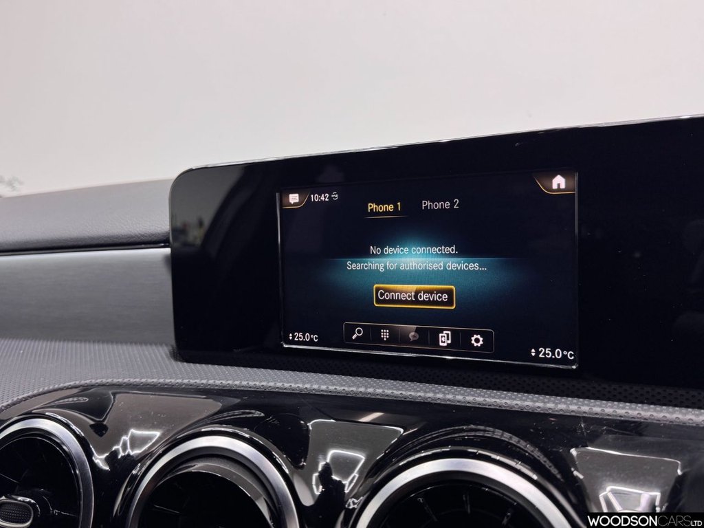 Used Mercedes-Benz A-Class 2018 for sale - 76642304: Photo 12