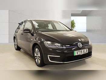 Used Volkswagen Golf 2019 for sale - 78068681: Photo