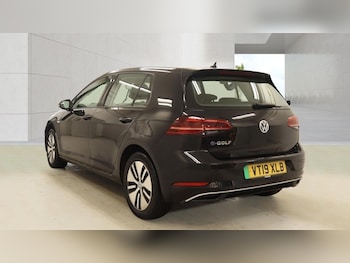 Used Volkswagen Golf 2019 for sale - 78068681: Photo