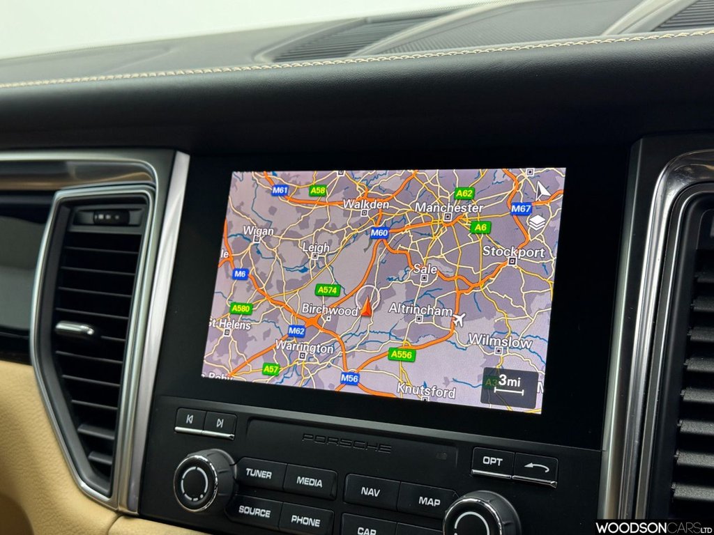 Used Porsche Macan 2018 for sale - 78181767: Photo 10