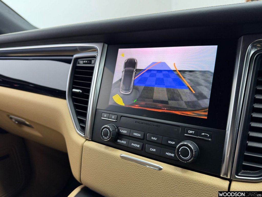 Used Porsche Macan 2018 for sale - 78181767: Photo 20