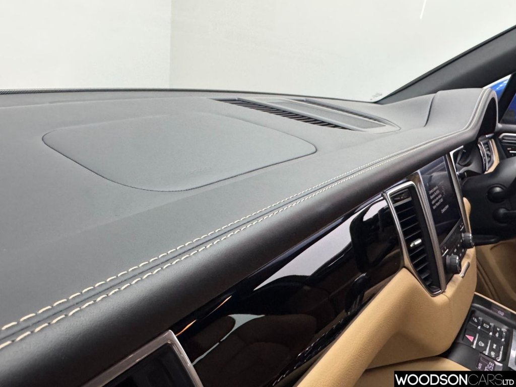 Used Porsche Macan 2018 for sale - 78181767: Photo 37