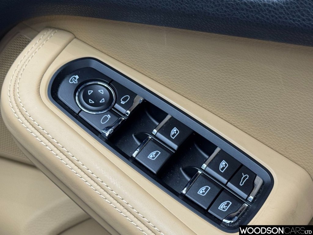 Used Porsche Macan 2018 for sale - 78181767: Photo 46