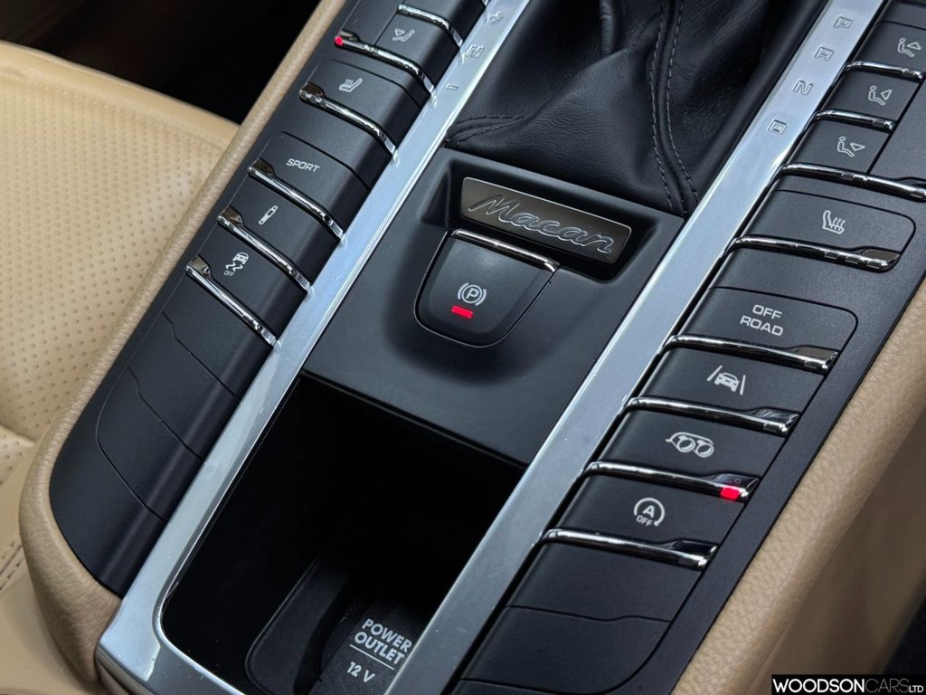 Used Porsche Macan 2018 for sale - 78181767: Photo 49