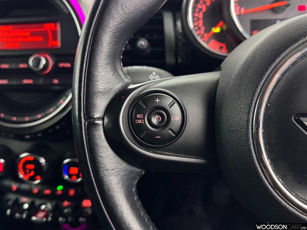 Used MINI Hatch 2017 for sale - 76546451: Photo 19