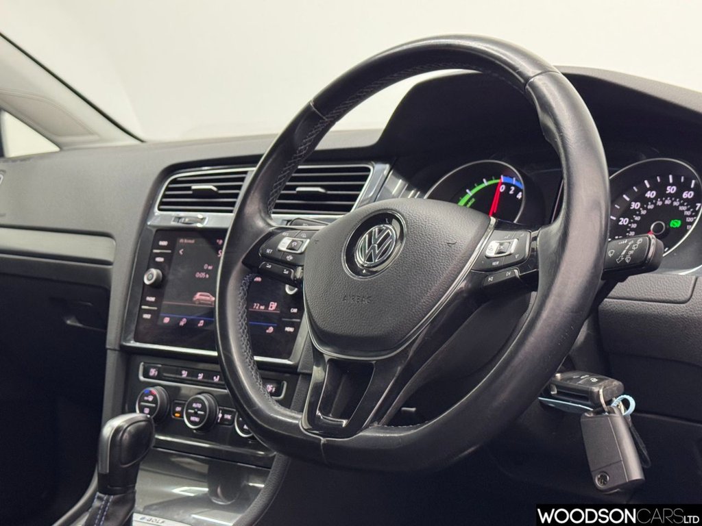 Used Volkswagen Golf 2020 for sale - 76604860: Photo 18