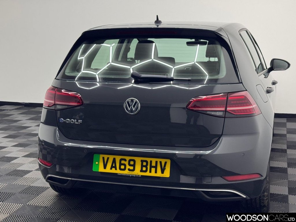 Used Volkswagen Golf 2020 for sale - 76604860: Photo 30