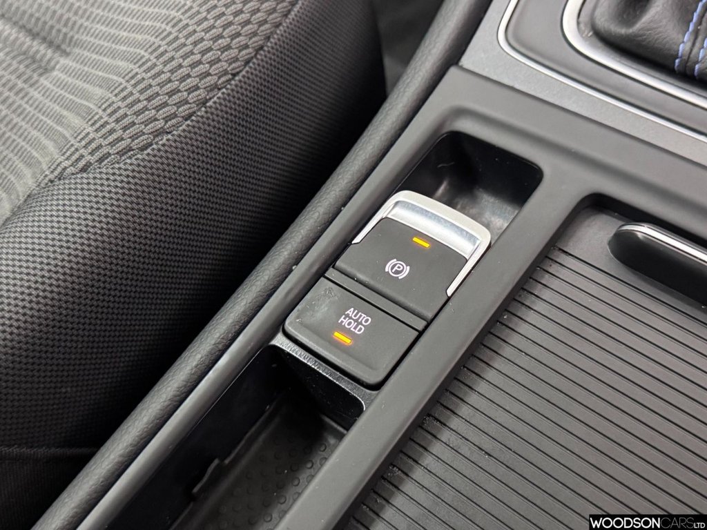 Used Volkswagen Golf 2020 for sale - 76604860: Photo 38