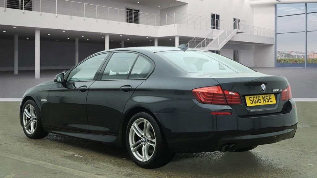 Used BMW 5 Series 2016 for sale - 77697933: Photo 2