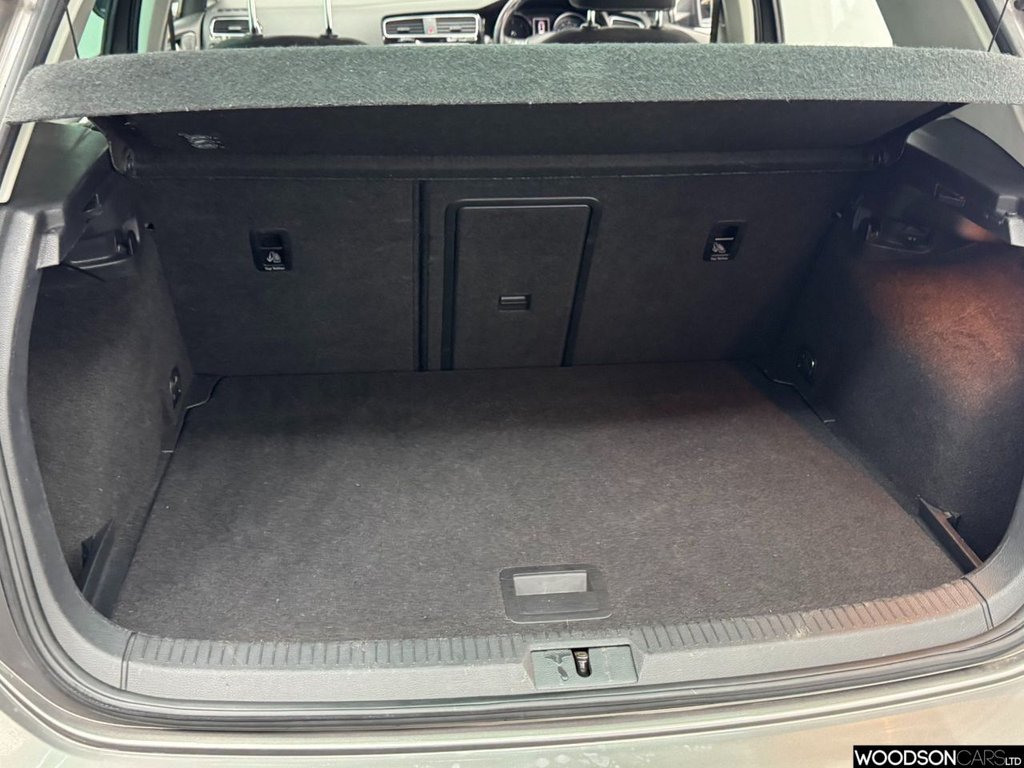 Used Volkswagen Golf 2015 for sale - 78082221: Photo 24