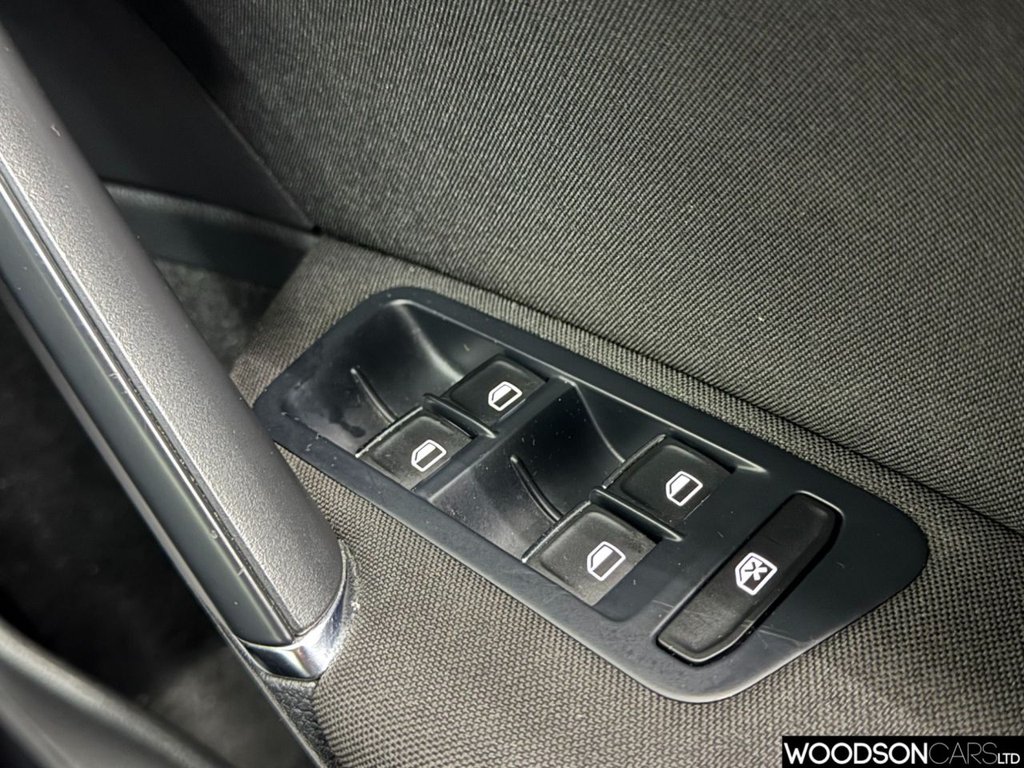 Used Volkswagen Golf 2015 for sale - 78082221: Photo 31