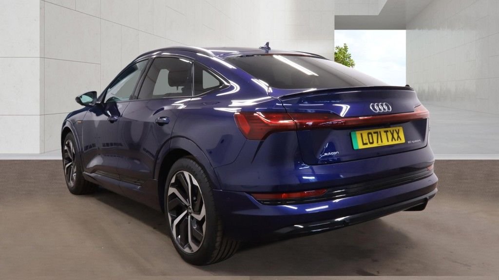 Used Audi e-tron 2022 for sale - 78154132: Photo 2