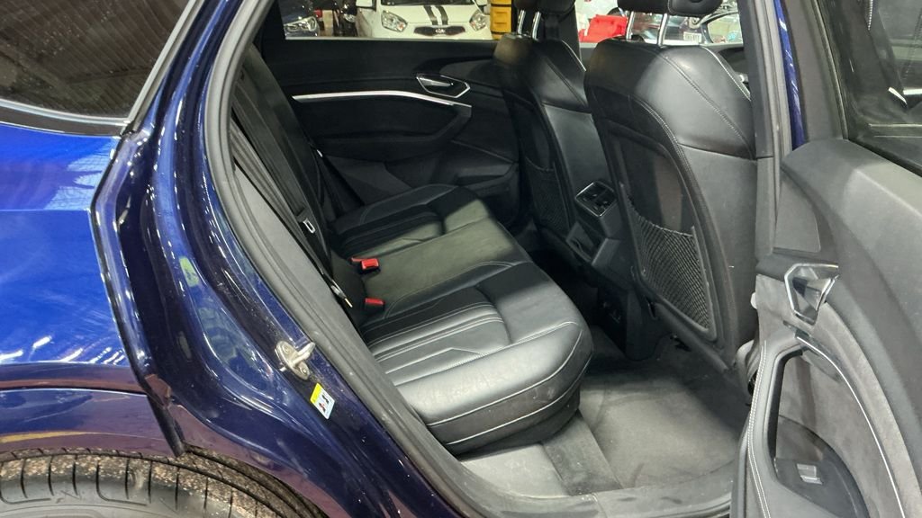 Used Audi e-tron 2022 for sale - 78154132: Photo 7