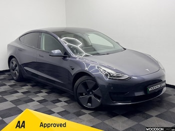 Used Tesla Model 3 2021 for sale - 76642194: Photo