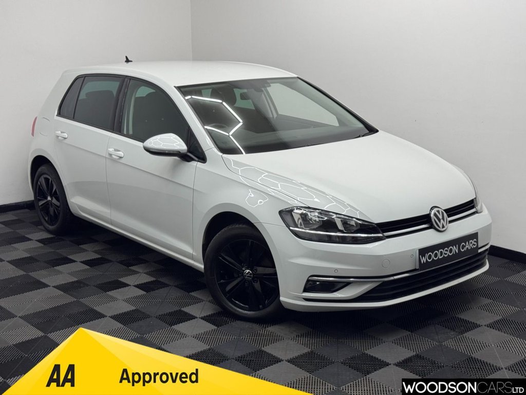 Used Volkswagen Golf 2019 for sale - 76642207: Photo 1