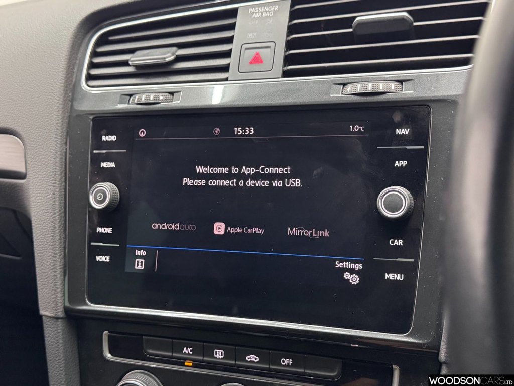 Used Volkswagen Golf 2019 for sale - 76642207: Photo 14