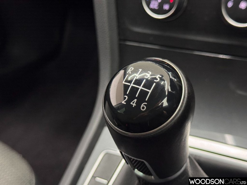 Used Volkswagen Golf 2019 for sale - 76642207: Photo 17