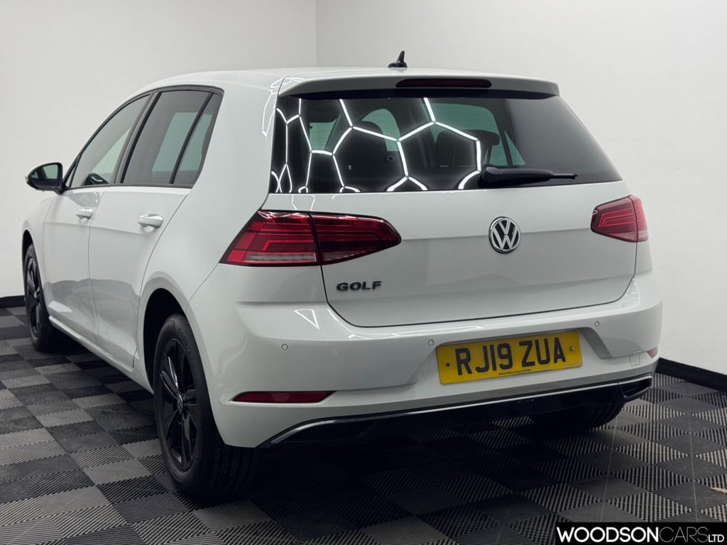 Used Volkswagen Golf 2019 for sale - 76642207: Photo 21