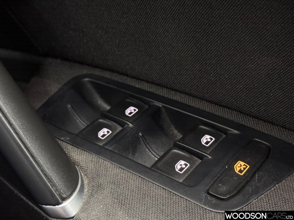 Used Volkswagen Golf 2019 for sale - 76642207: Photo 31