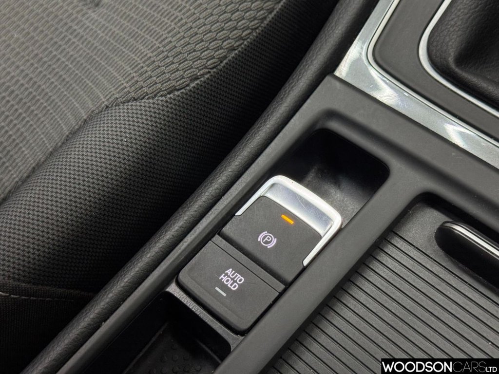 Used Volkswagen Golf 2019 for sale - 76642207: Photo 33