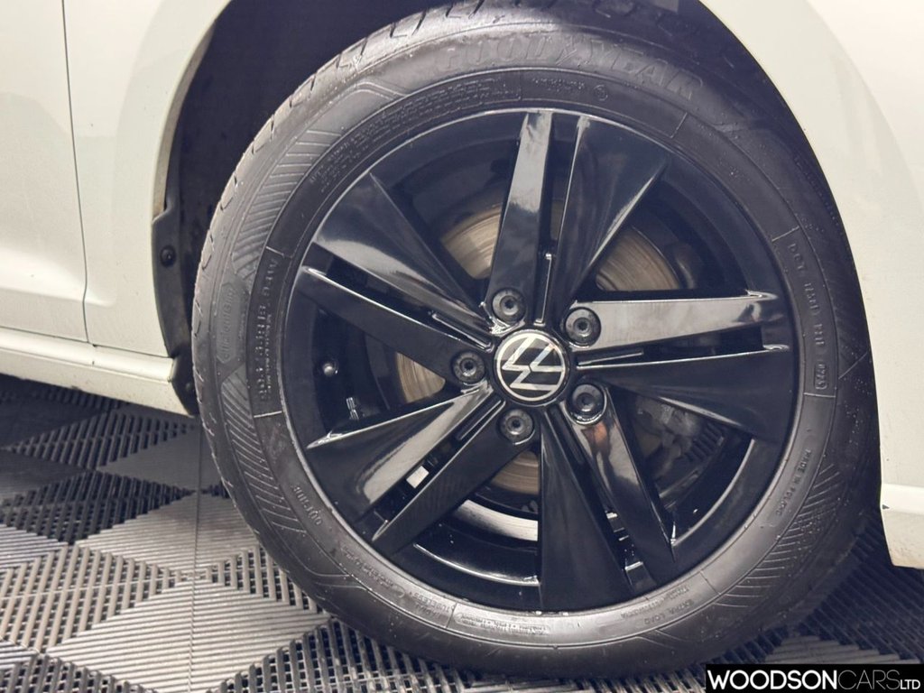 Used Volkswagen Golf 2019 for sale - 76642207: Photo 40