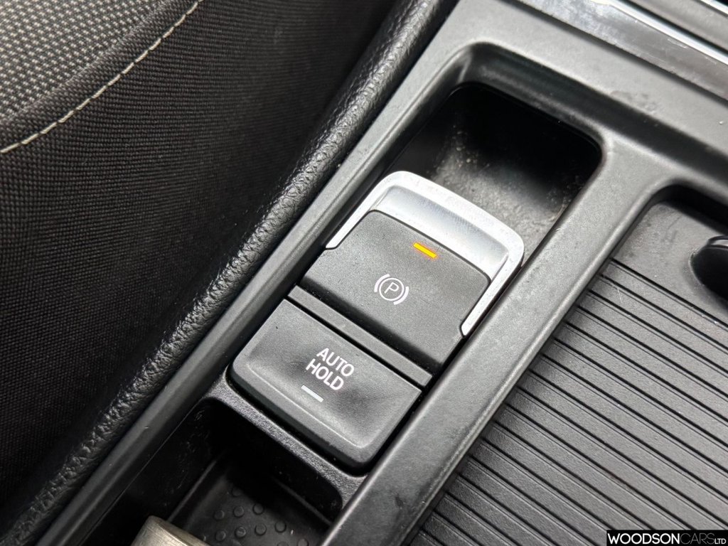 Used Volkswagen Golf 2013 for sale - 77936302: Photo 40