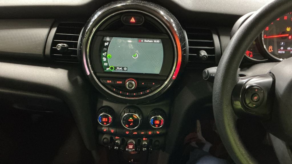 Used MINI Hatch 2019 for sale - 77171938: Photo 10