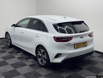 Used Kia Ceed 2021 for sale - 76546534: Photo