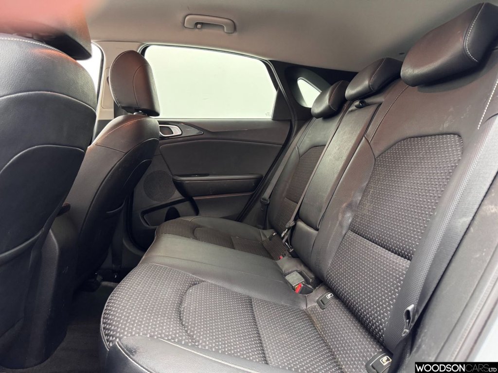 Used Kia Ceed 2021 for sale - 76546534: Photo 34
