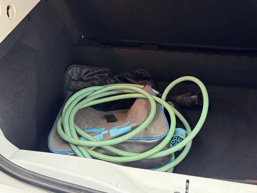 Used Renault Zoe 2014 for sale - 76642326: Photo 40