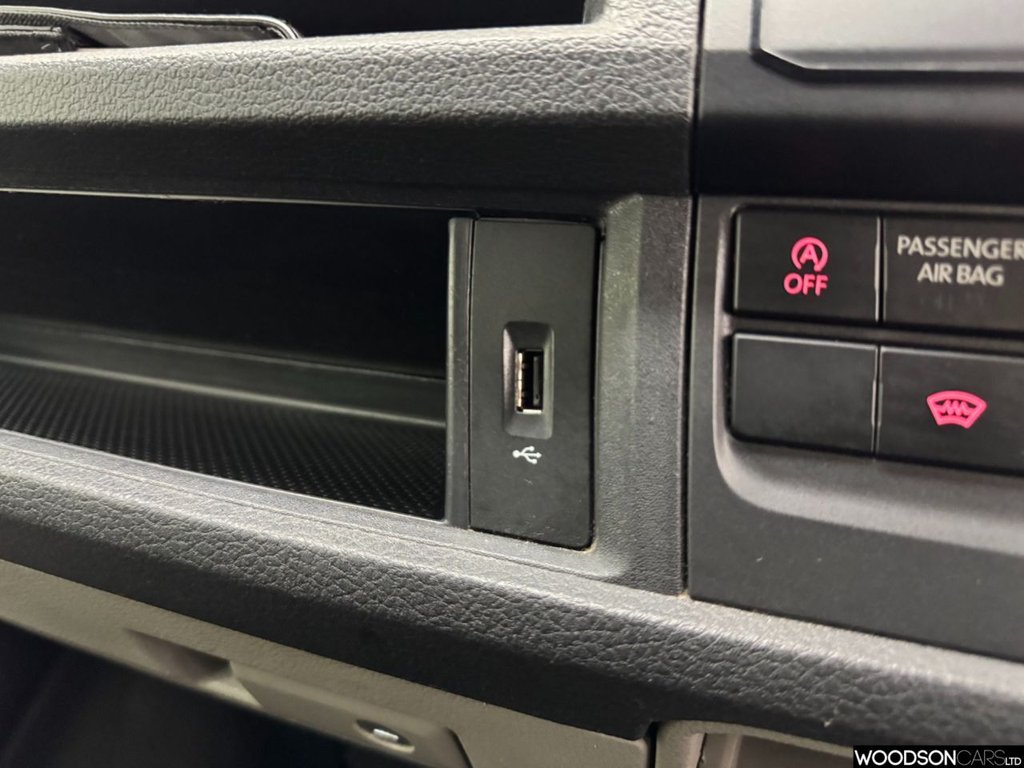 Used Volkswagen Transporter 2017 for sale - 78158390: Photo 18