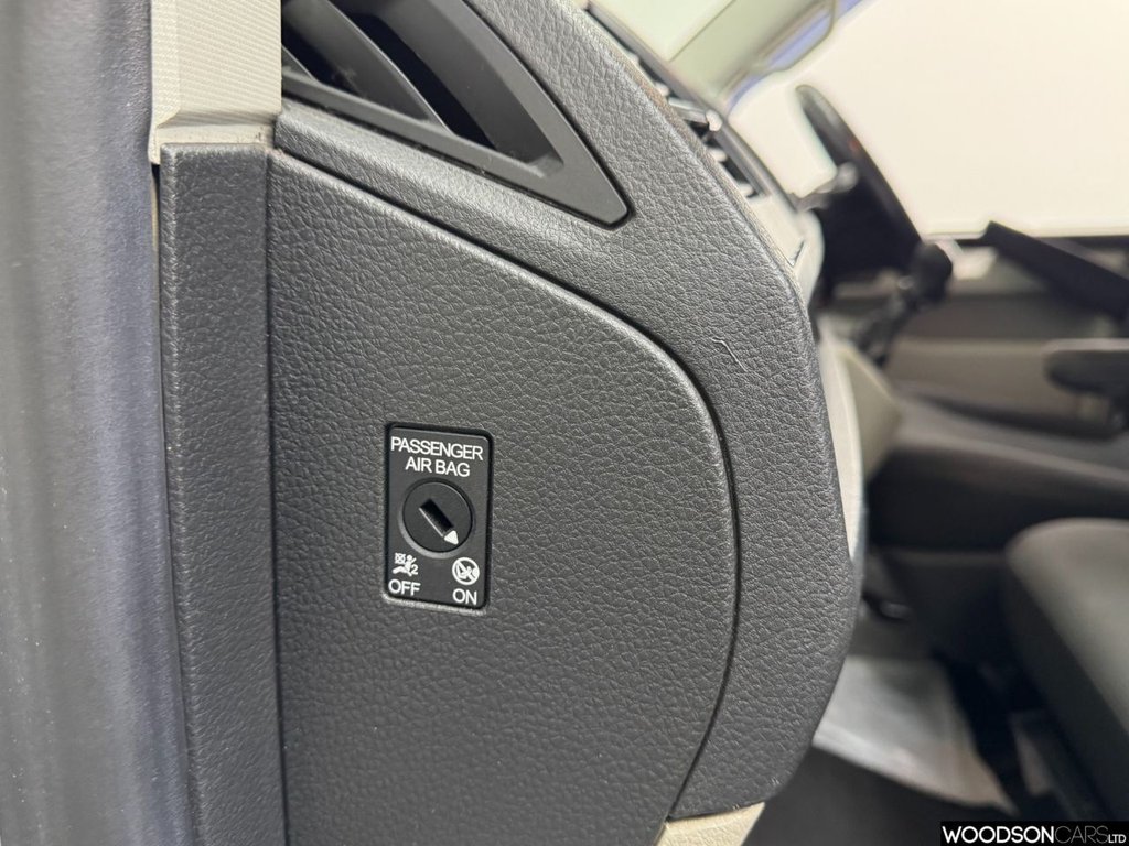 Used Volkswagen Transporter 2017 for sale - 78158390: Photo 31