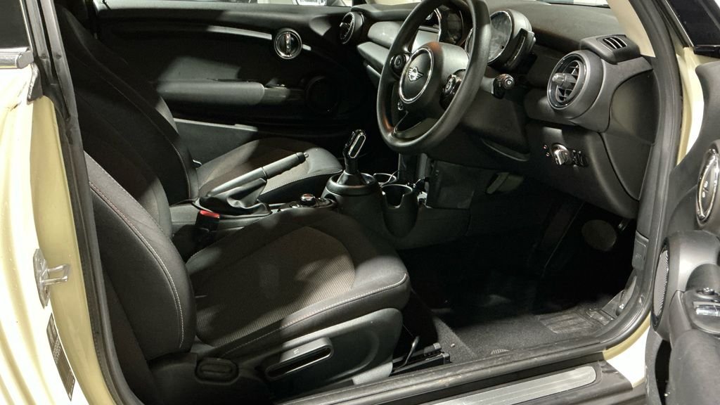 Used MINI Hatch 2018 for sale - 77499421: Photo 5