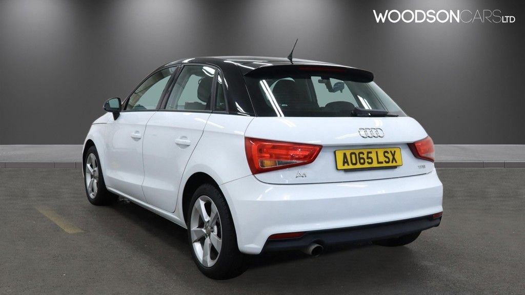 Used Audi A1 2015 for sale - 77764844: Photo 2