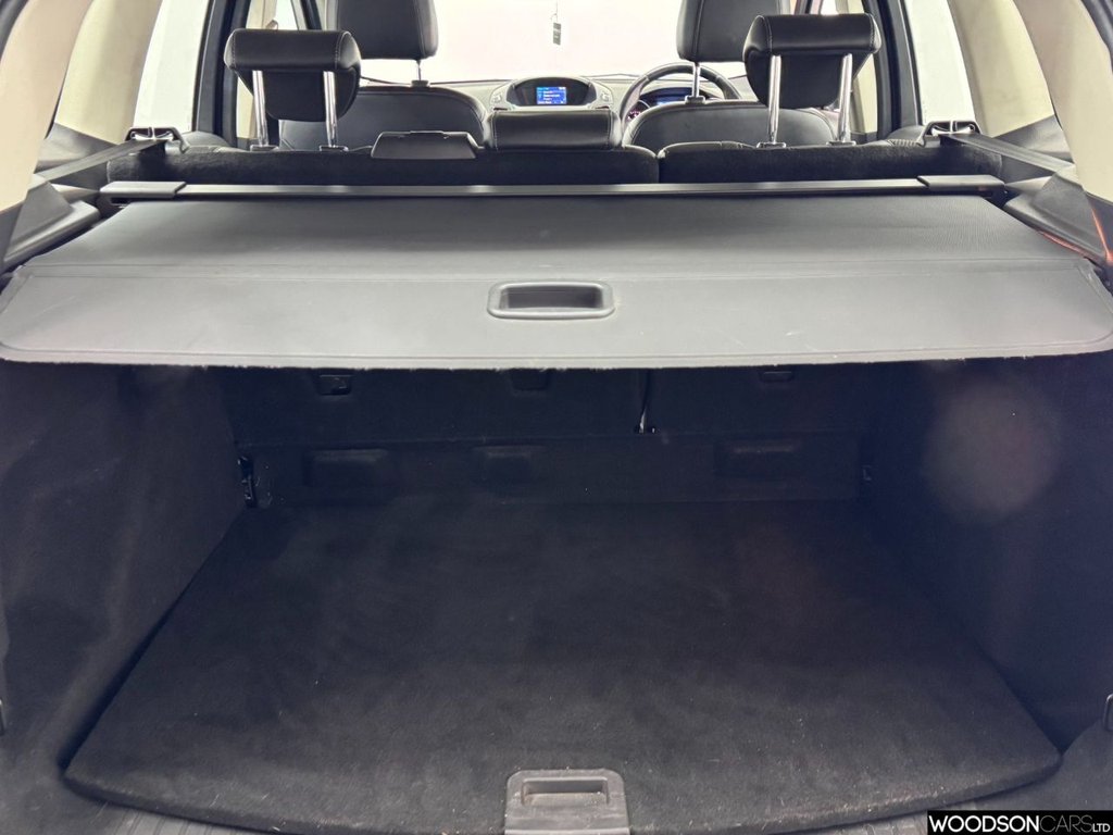 Used Ford Kuga 2014 for sale - 76923543: Photo 22