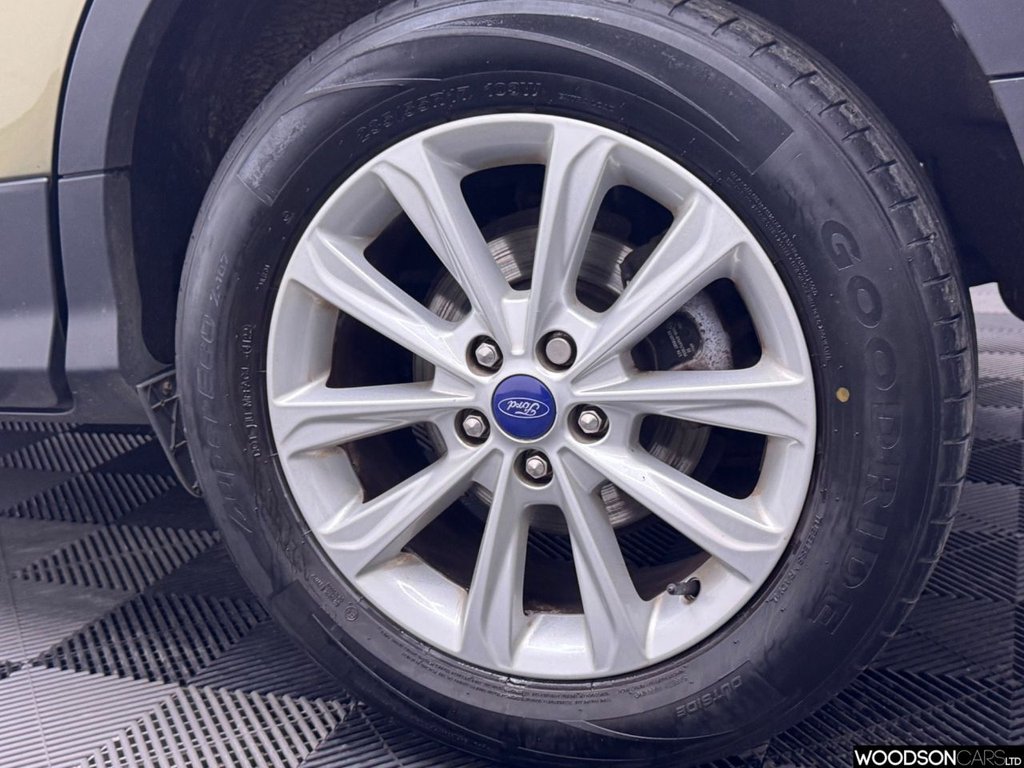 Used Ford Kuga 2014 for sale - 76923543: Photo 39