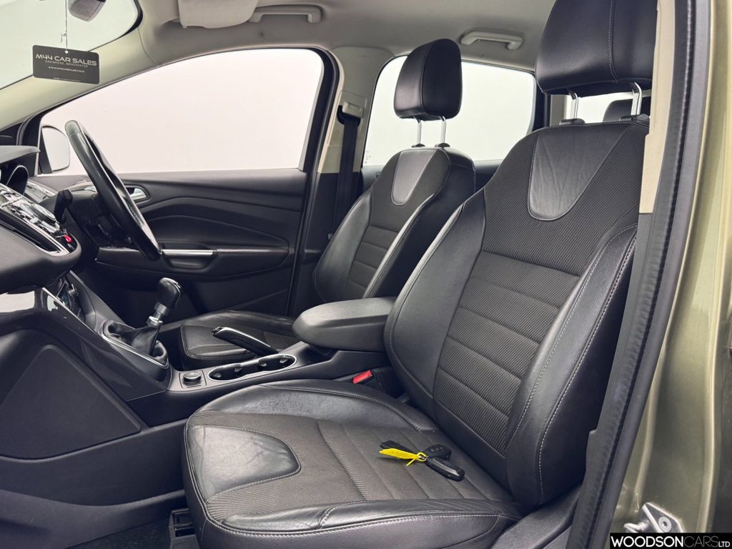 Used Ford Kuga 2014 for sale - 76923543: Photo 6