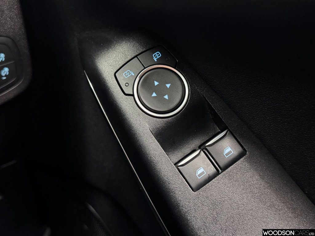 Used Ford Fiesta 2018 for sale - 77140161: Photo 31