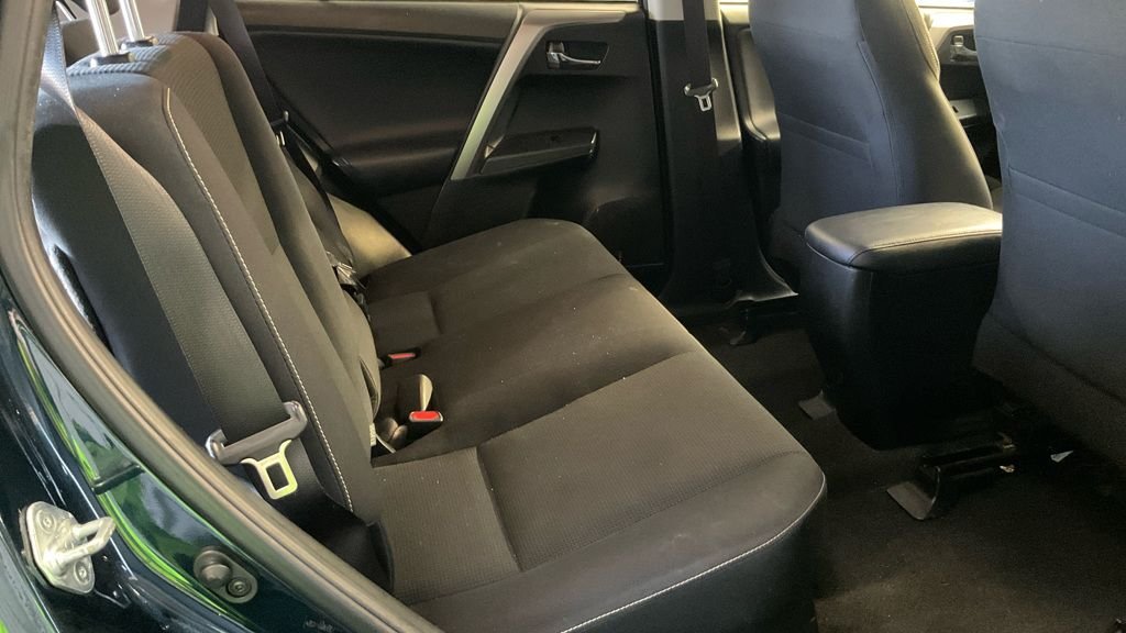 Used Toyota RAV4 2017 for sale - 77748151: Photo 6