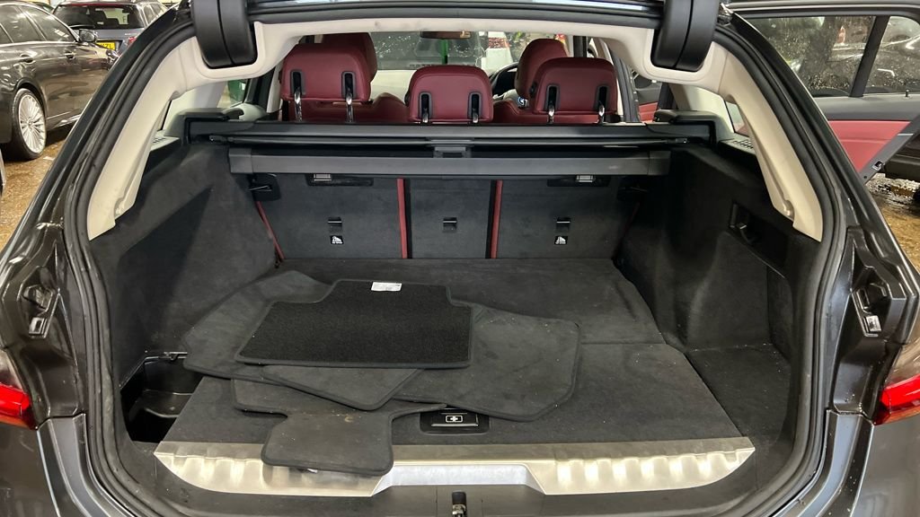 Used BMW 3 Series 2022 for sale - 77594104: Photo 11