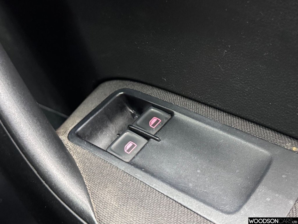 Used Volkswagen Polo 2016 for sale - 76841684: Photo 23