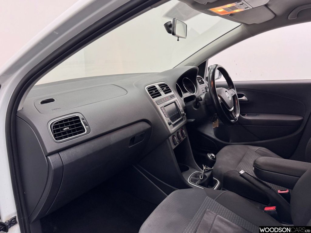 Used Volkswagen Polo 2016 for sale - 76841684: Photo 5