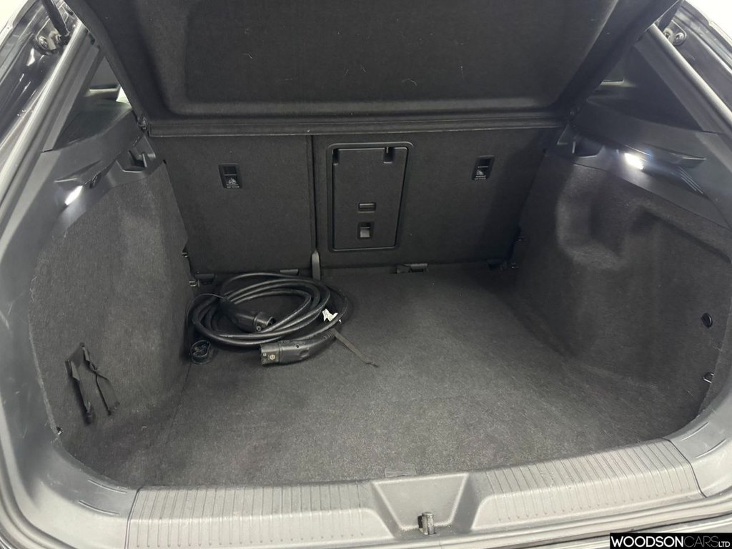 Used Volkswagen ID.4 2021 for sale - 77642494: Photo 25