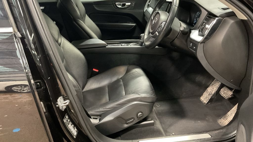 Used Volvo XC60 2018 for sale - 77821513: Photo 5