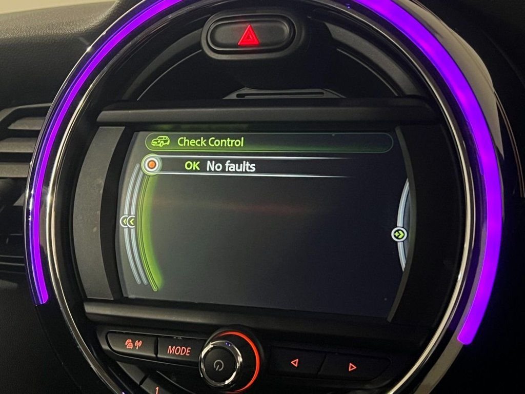 Used MINI Hatch 2017 for sale - 76642871: Photo 19