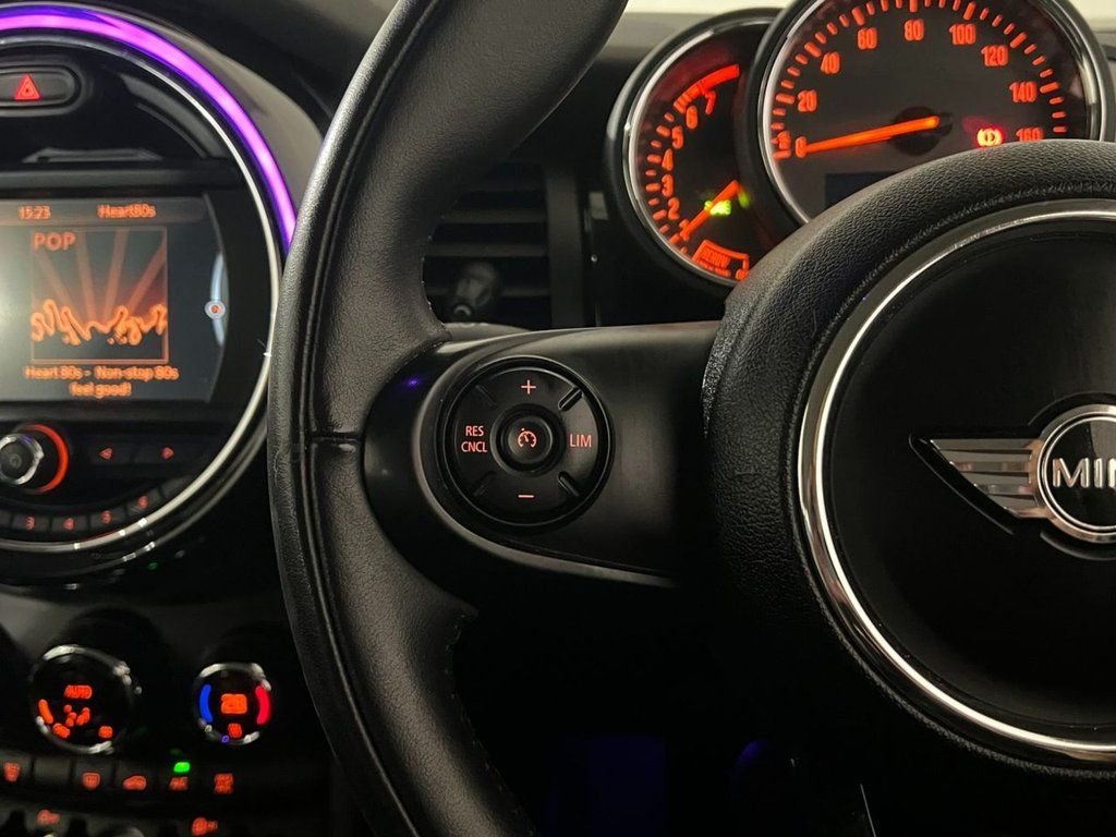 Used MINI Hatch 2017 for sale - 76642871: Photo 32