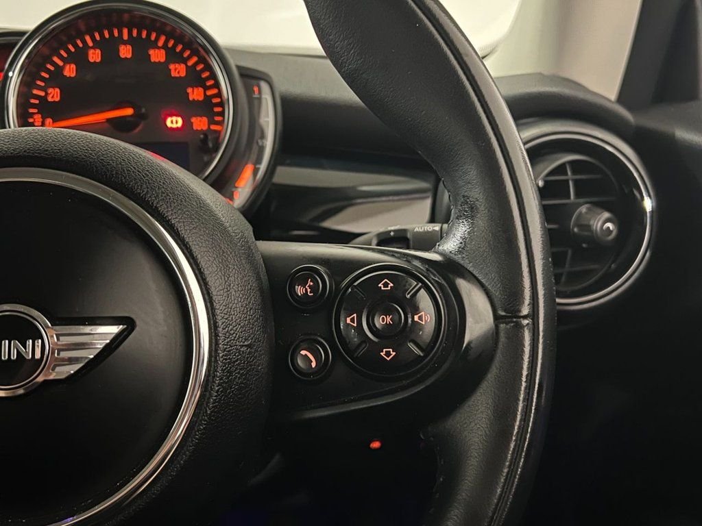 Used MINI Hatch 2017 for sale - 76642871: Photo 33