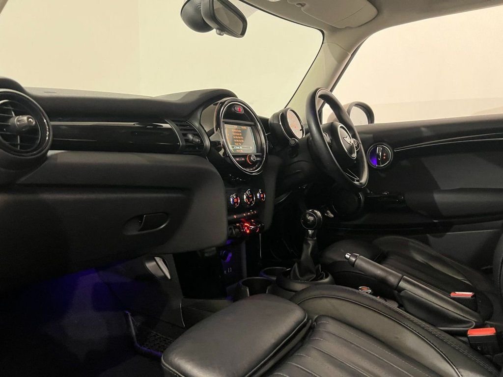 Used MINI Hatch 2017 for sale - 76642871: Photo 6